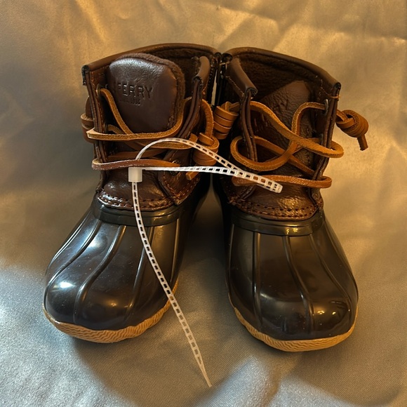 Sperry Saltwater Duck Boot - Picture 1 of 6